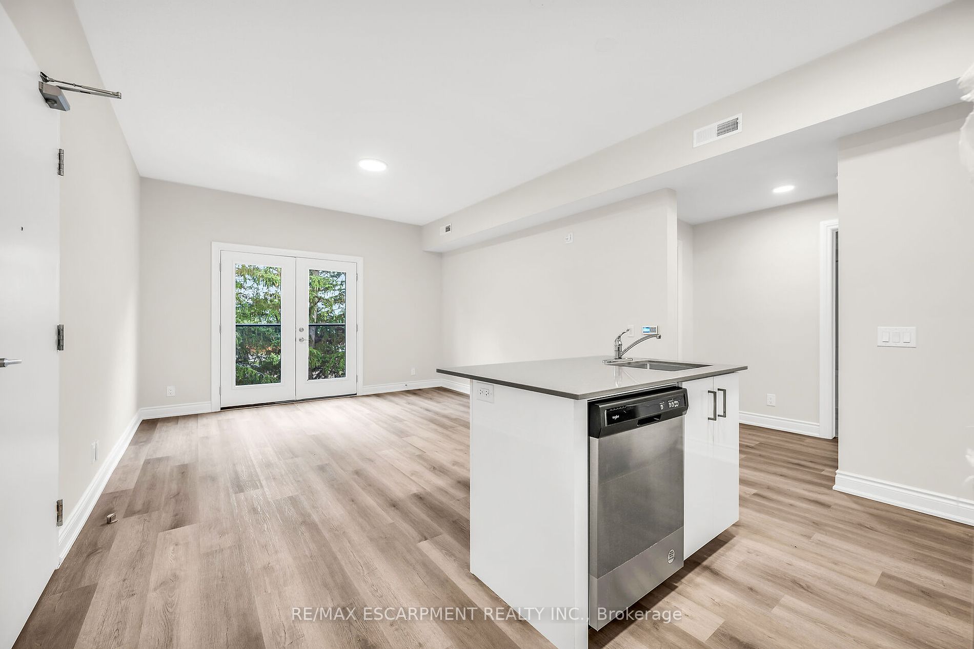 259 King Street E #303