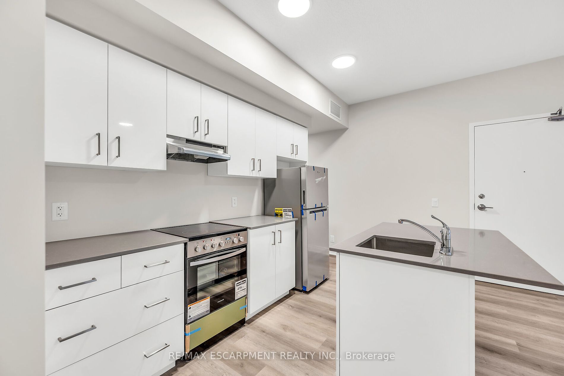 259 King Street E #303