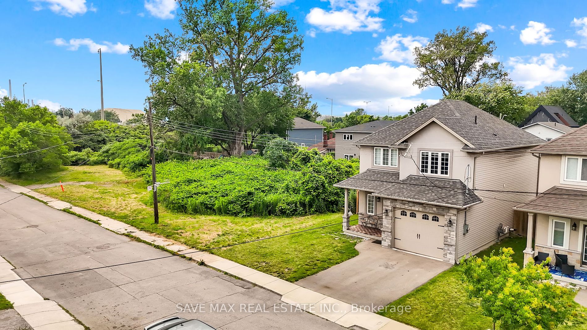 17 Lagoon Avenue