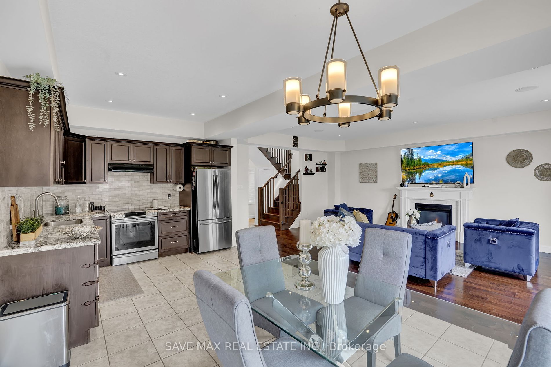 17 Lagoon Avenue
