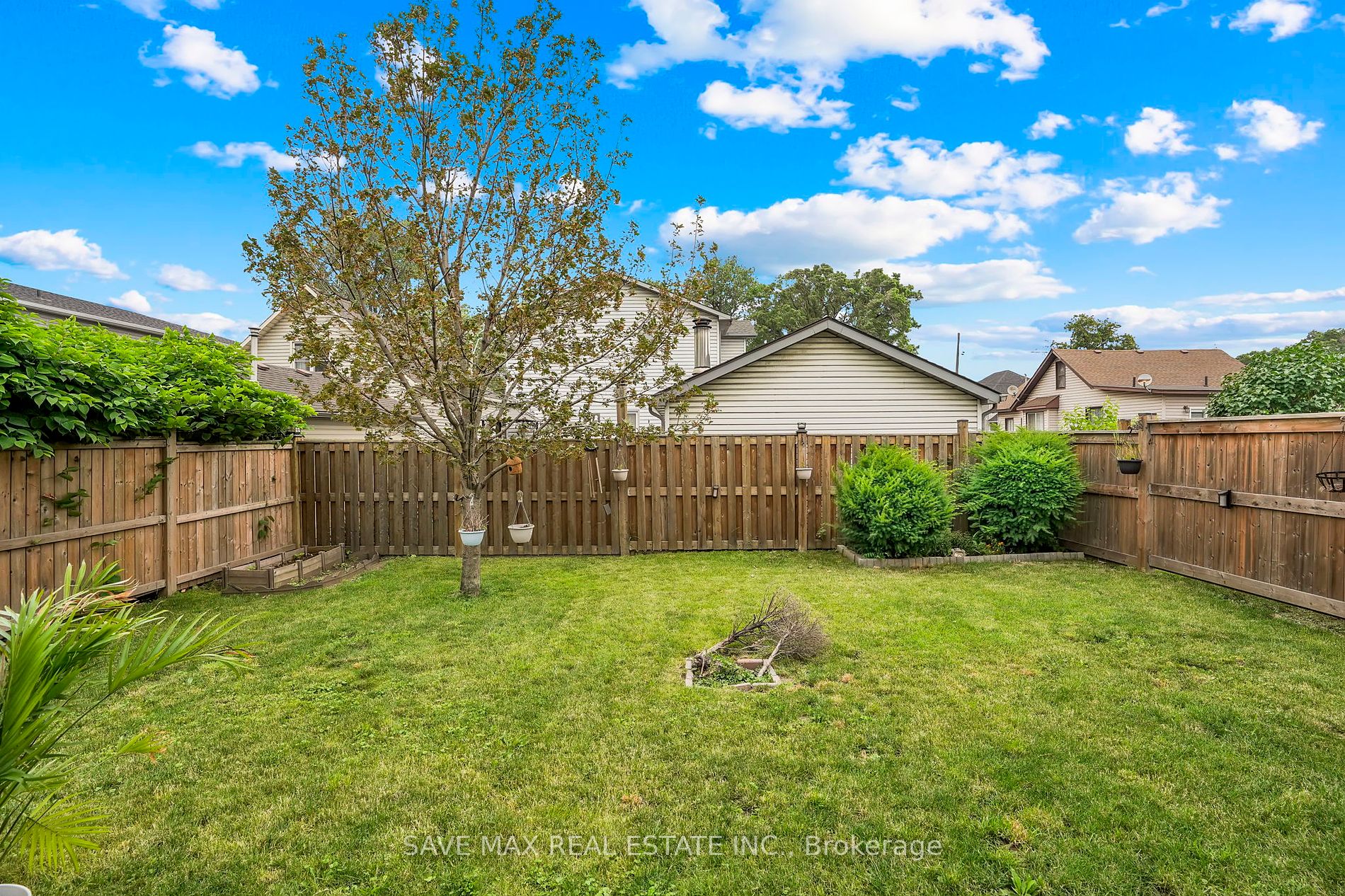 17 Lagoon Avenue