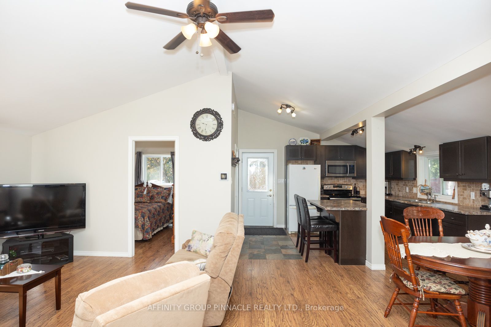 24 Hargrave Rd