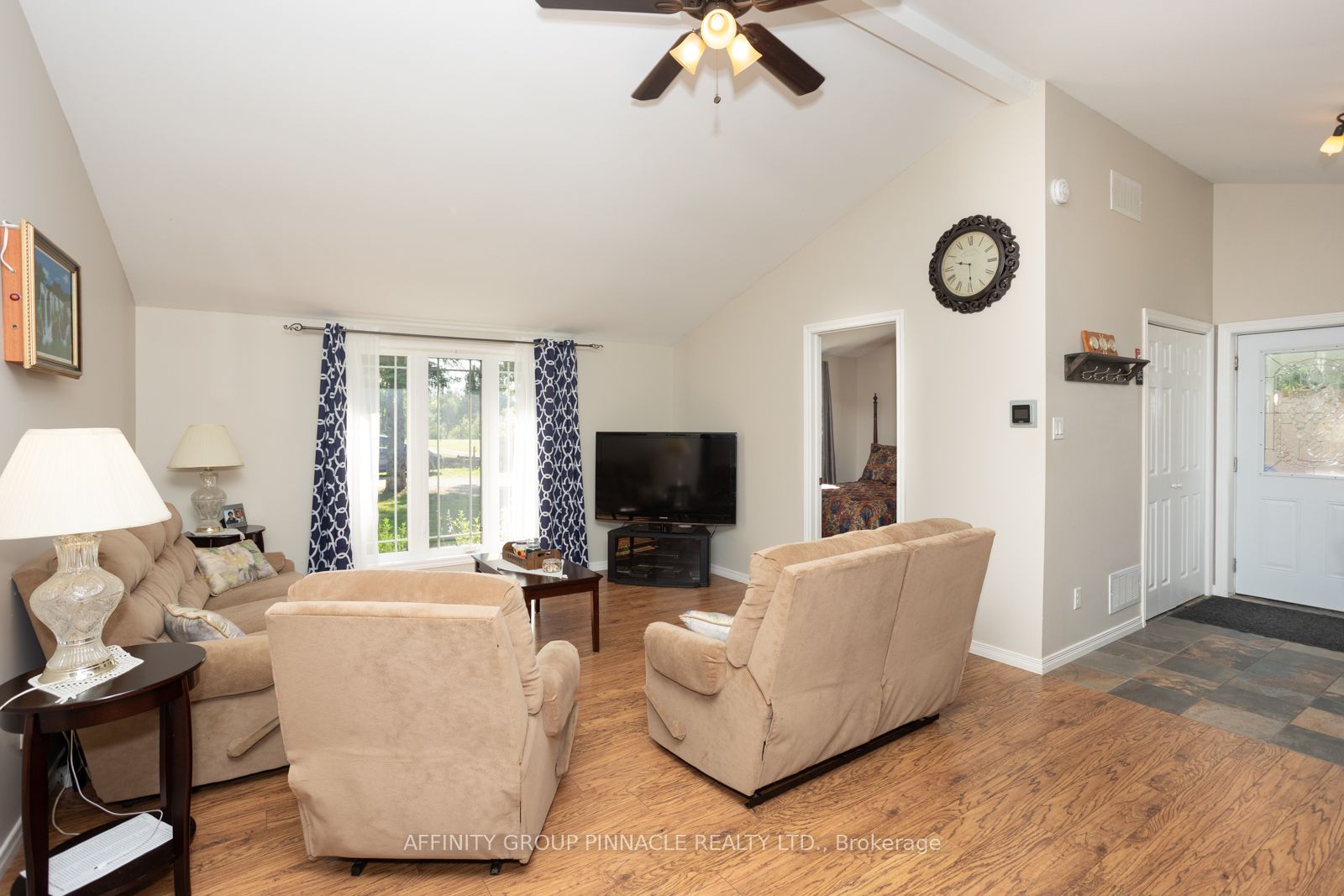 24 Hargrave Rd