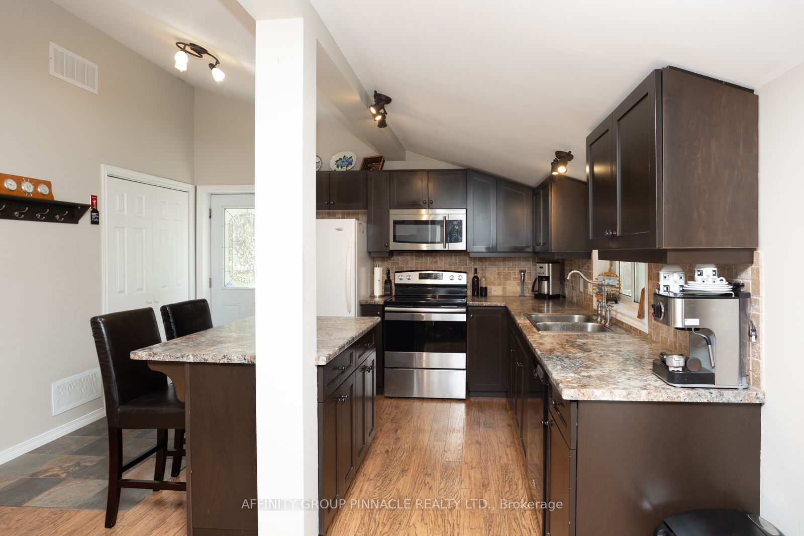24 Hargrave Rd