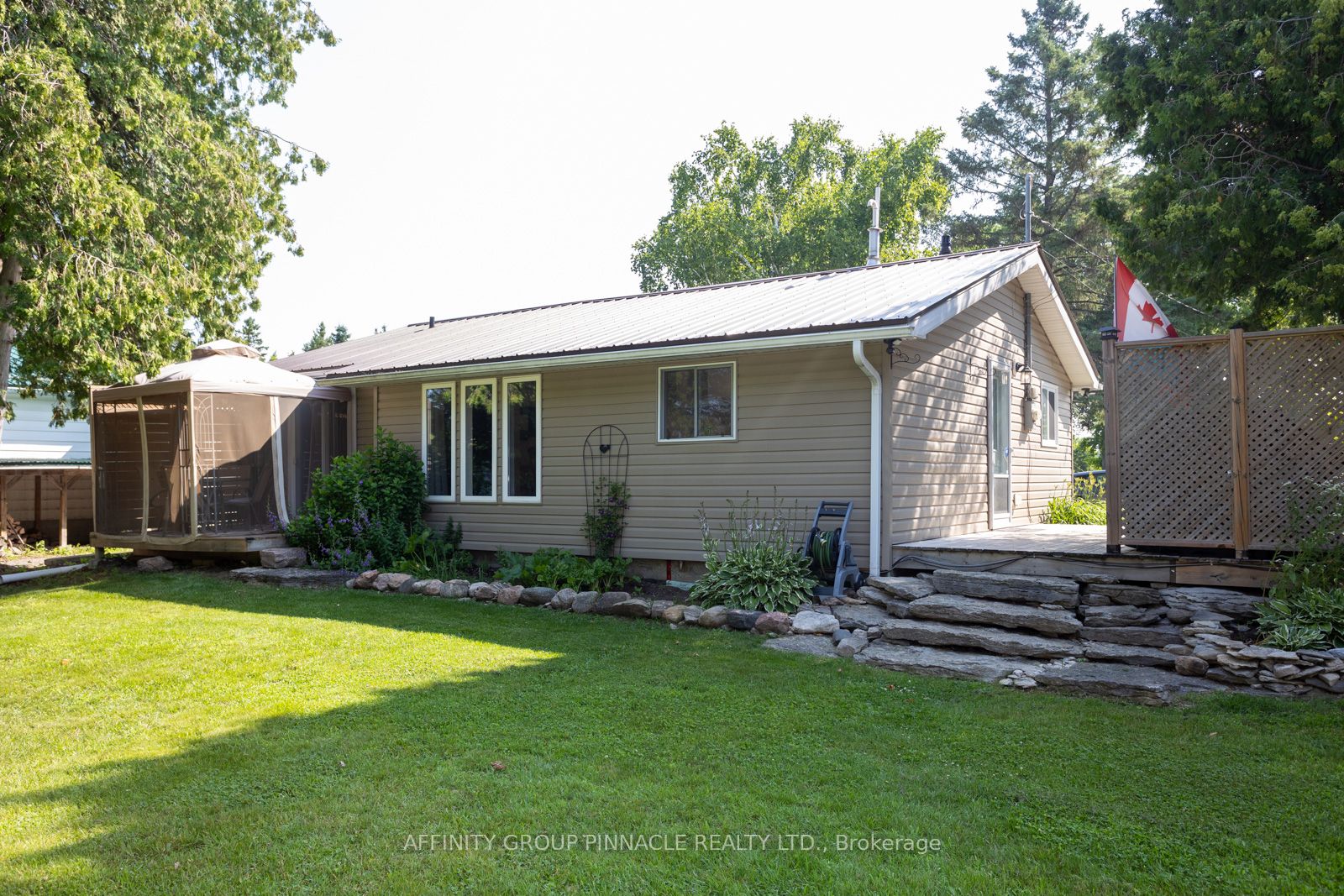 24 Hargrave Rd