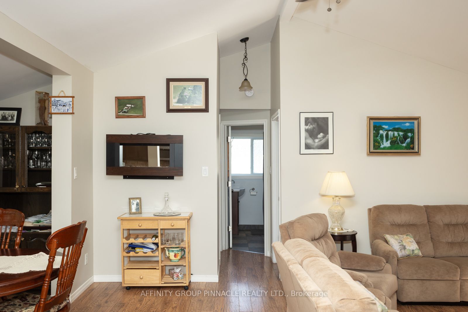 24 Hargrave Rd