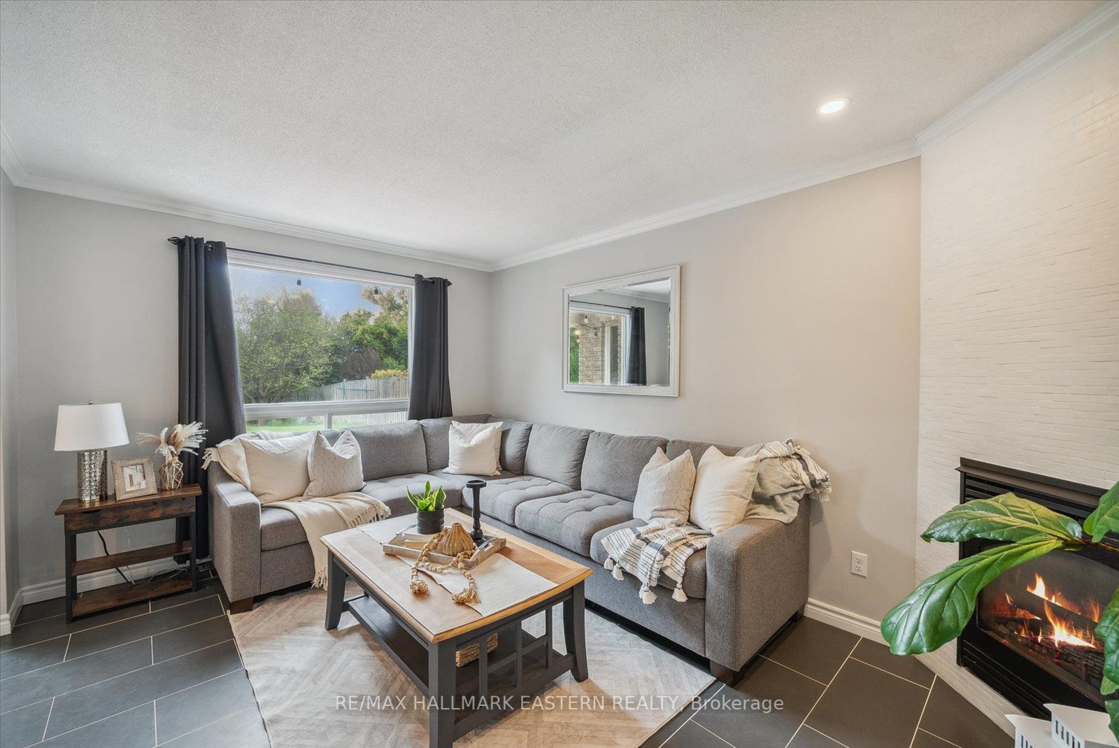 1316 SCOLLARD Drive