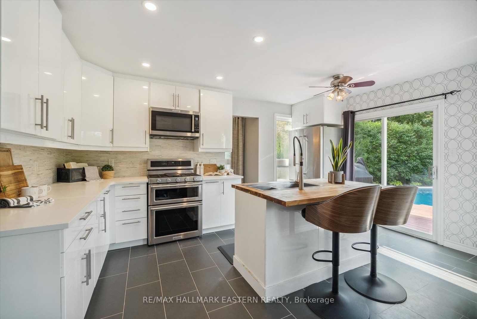 1316 SCOLLARD Drive