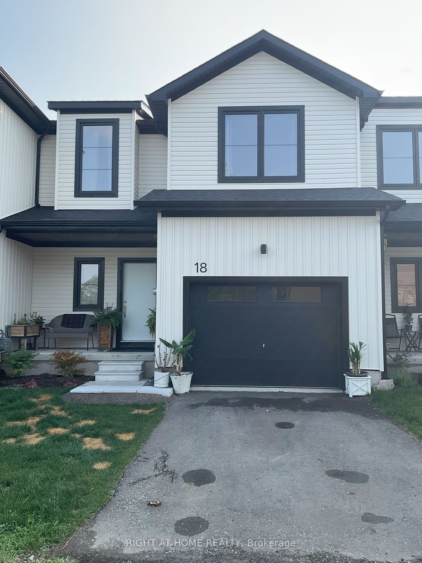 18 Trailside Drive