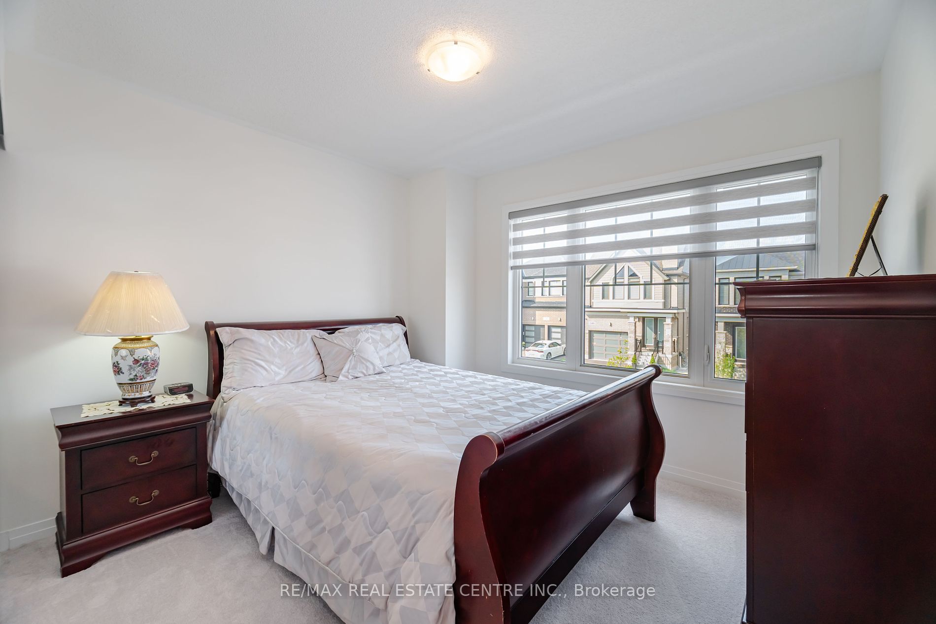 135 Fairey Crescent