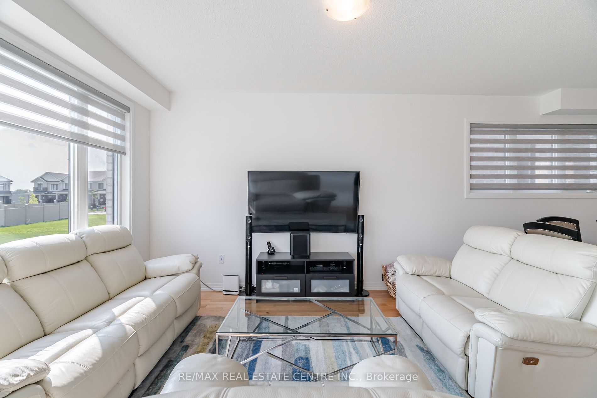 135 Fairey Crescent
