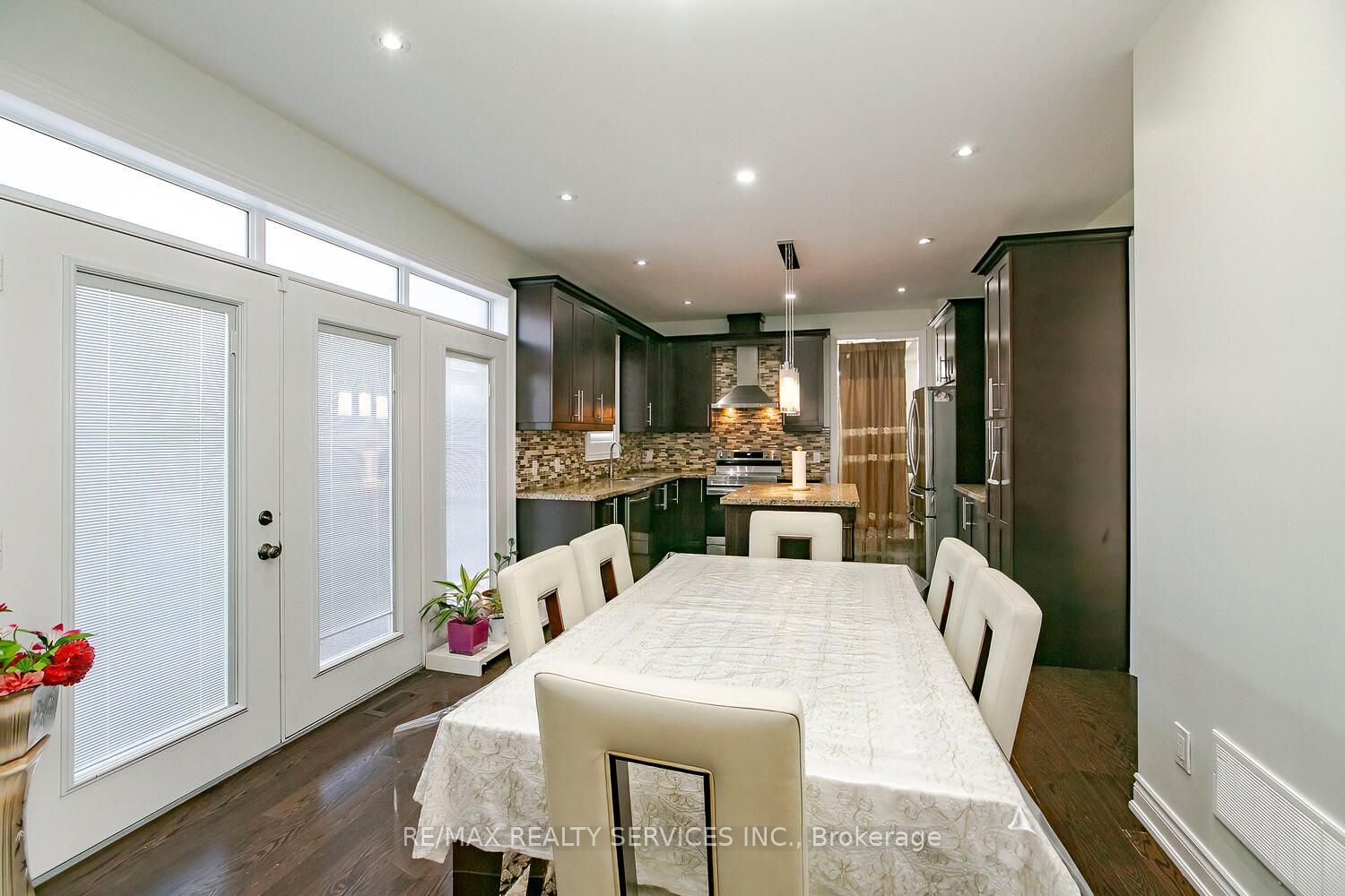 62 French Dr