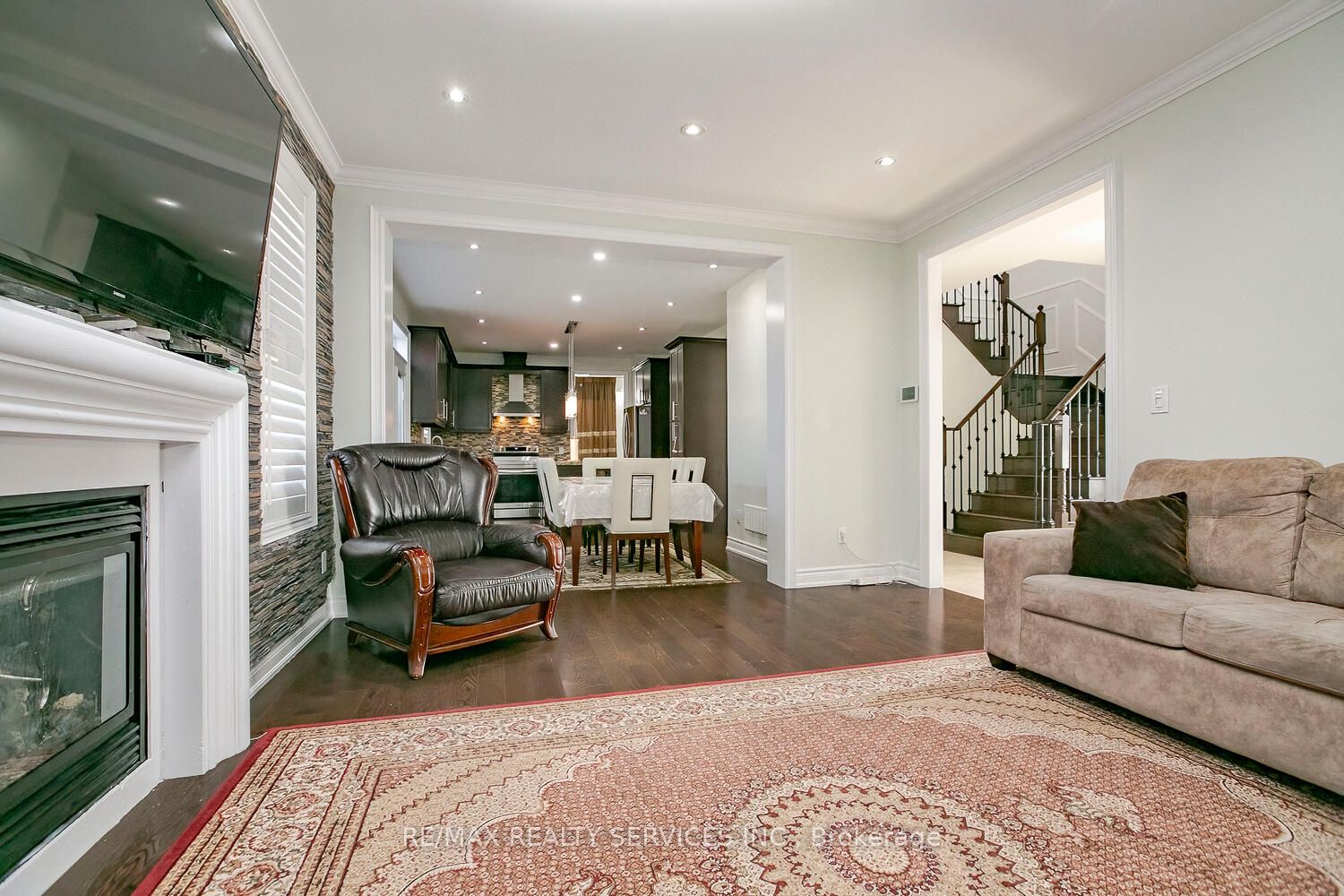 62 French Dr