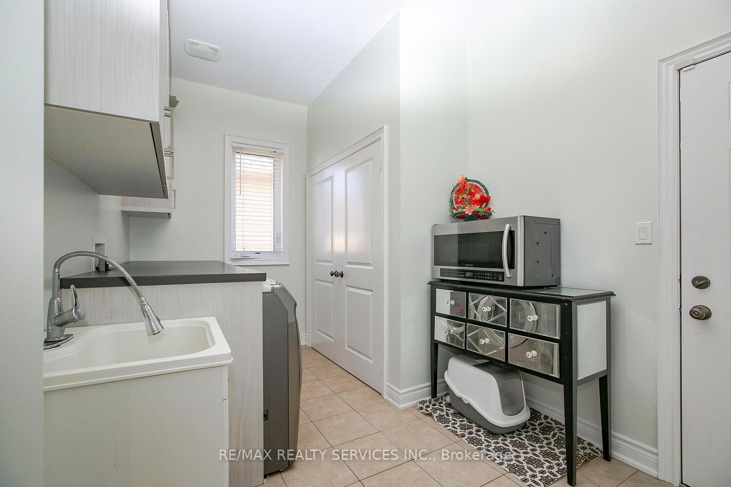 62 French Dr