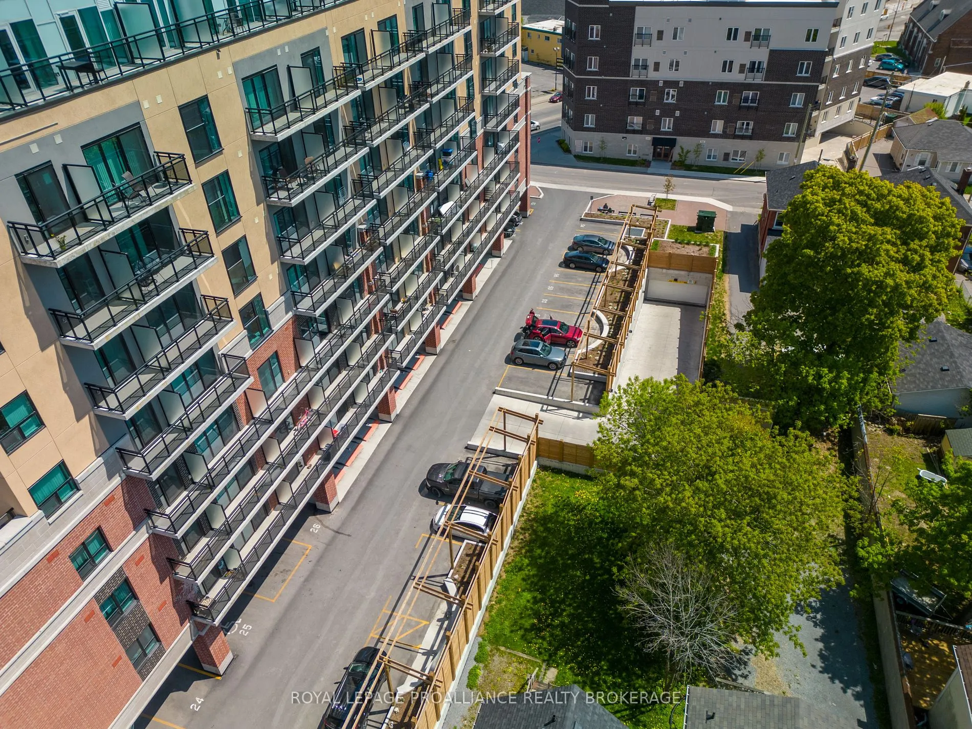 652 Princess St, #1023