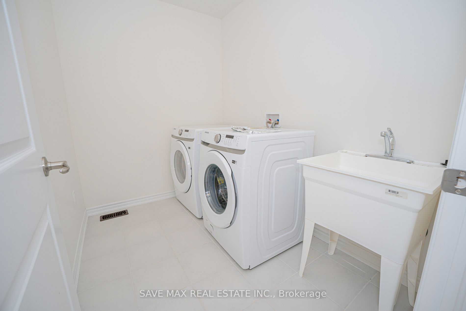 1 Tarrison St