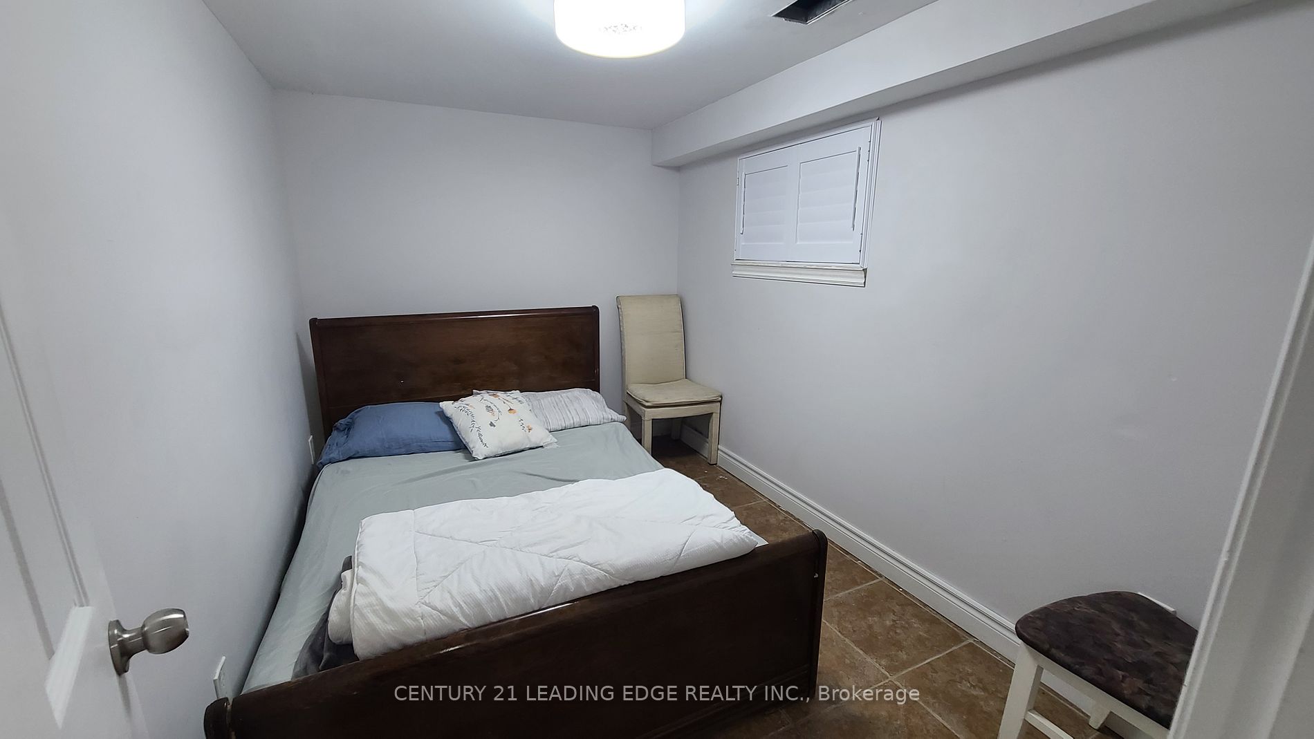 5 Robinson Avenue