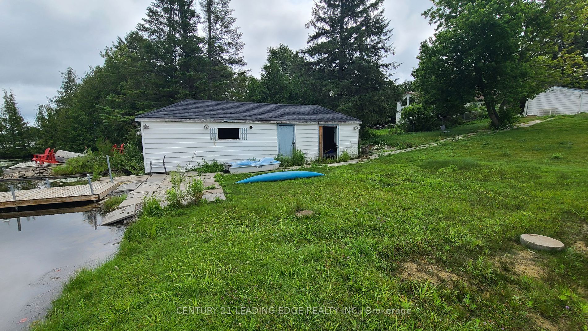 5 Robinson Avenue