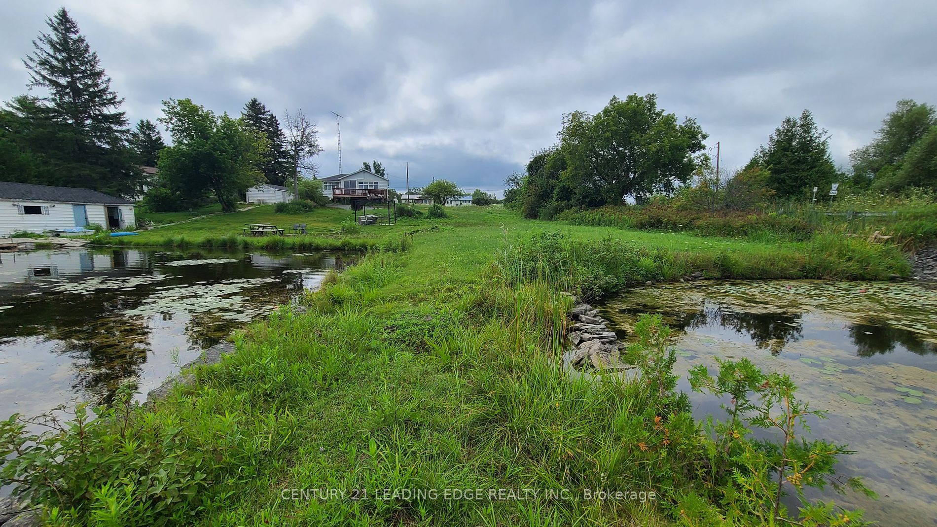 5 Robinson Avenue