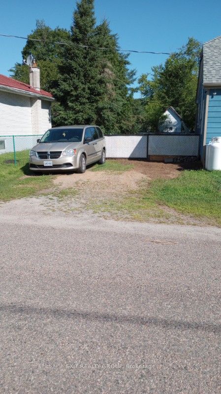 33 Glastonbury Rd