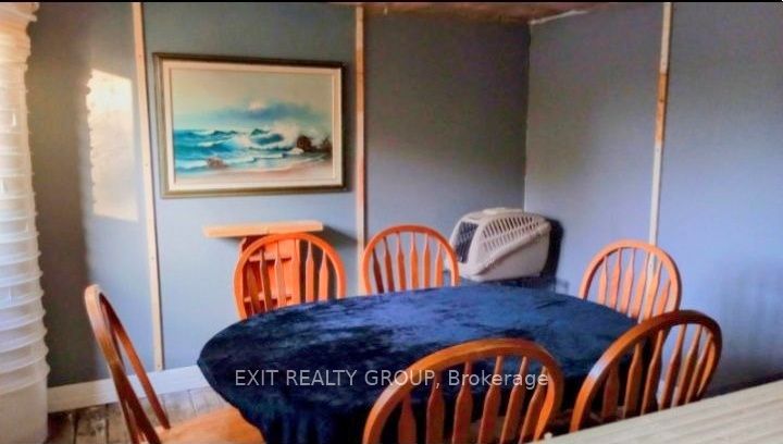 33 Glastonbury Rd