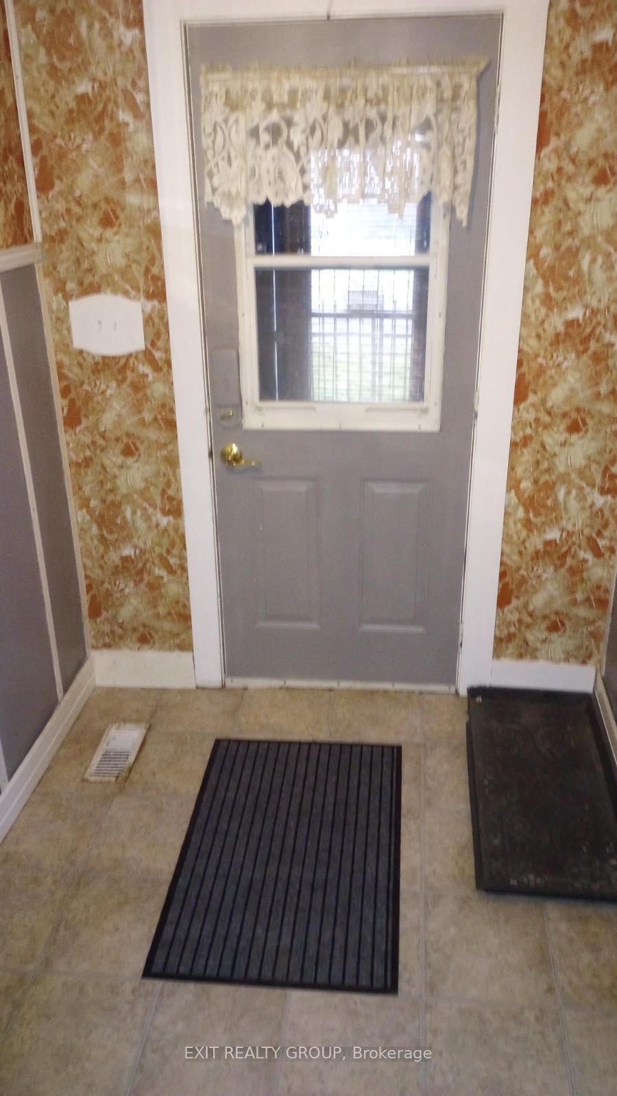 33 Glastonbury Rd