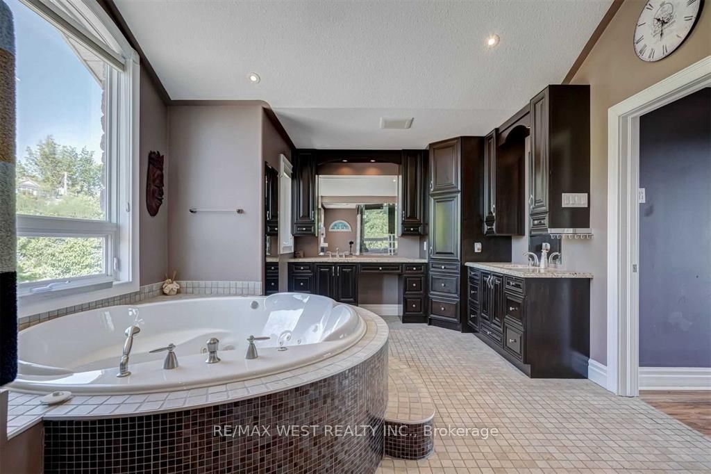 31 Wispi Shore Road