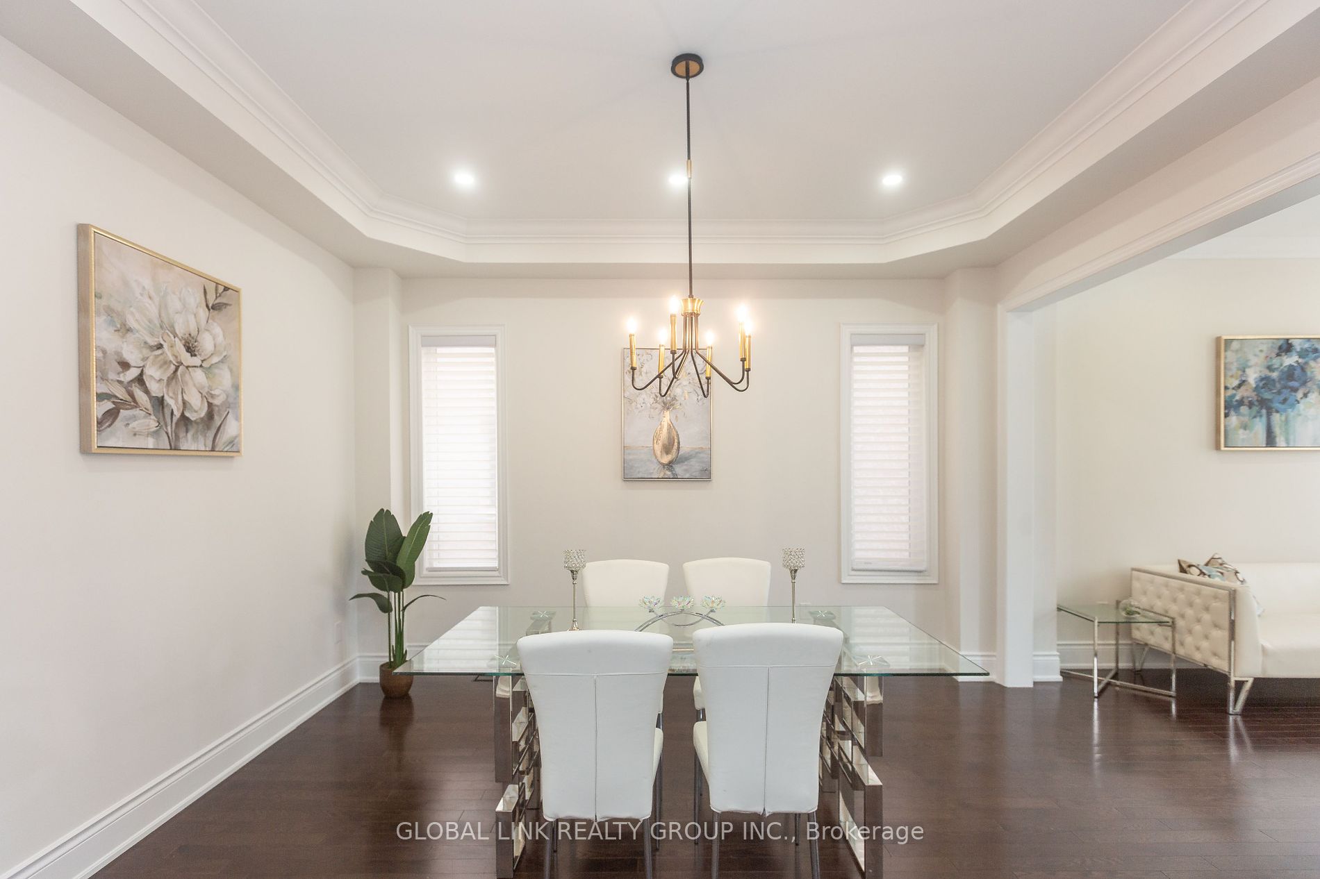 44 Golden Hawk Drive