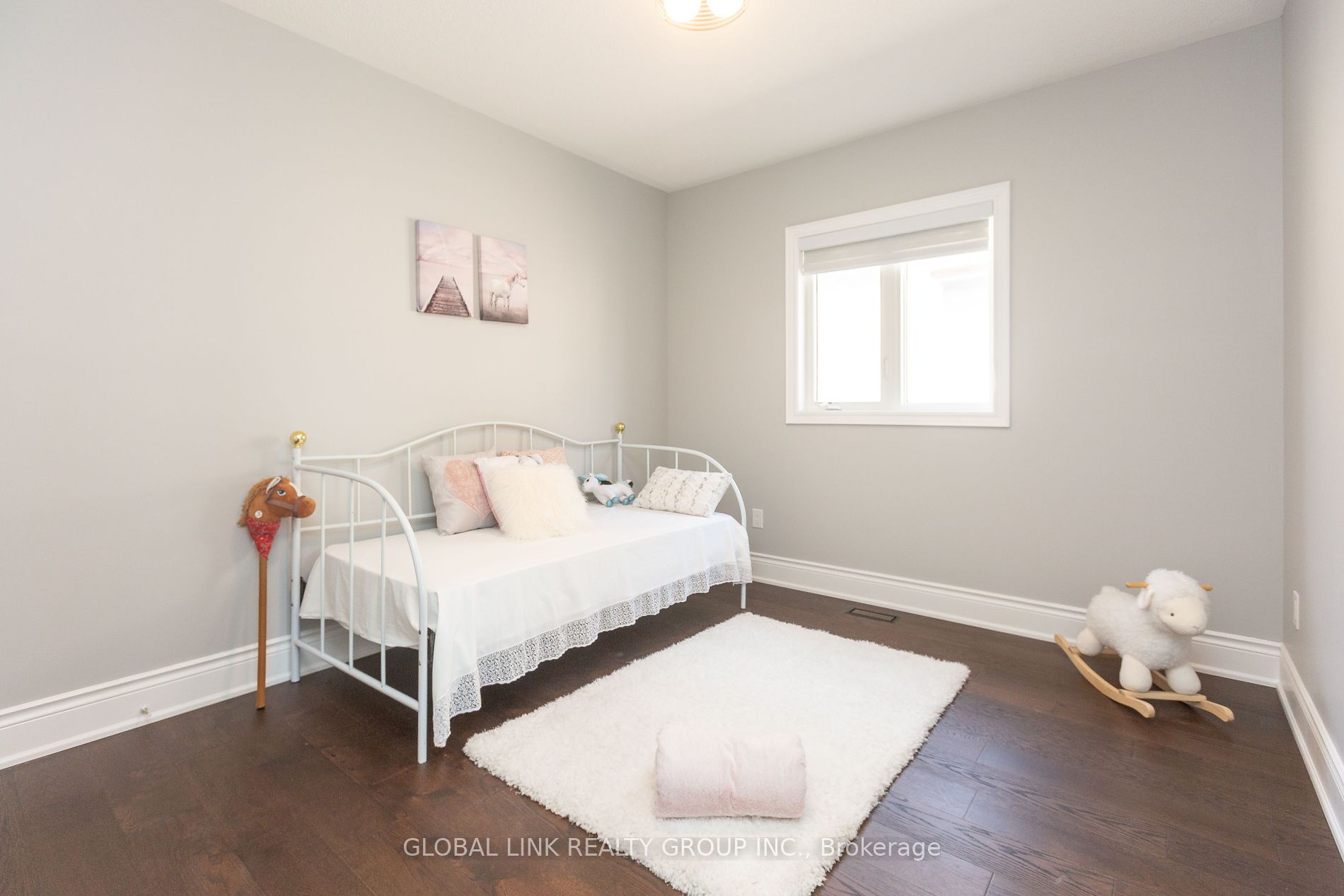 44 Golden Hawk Drive