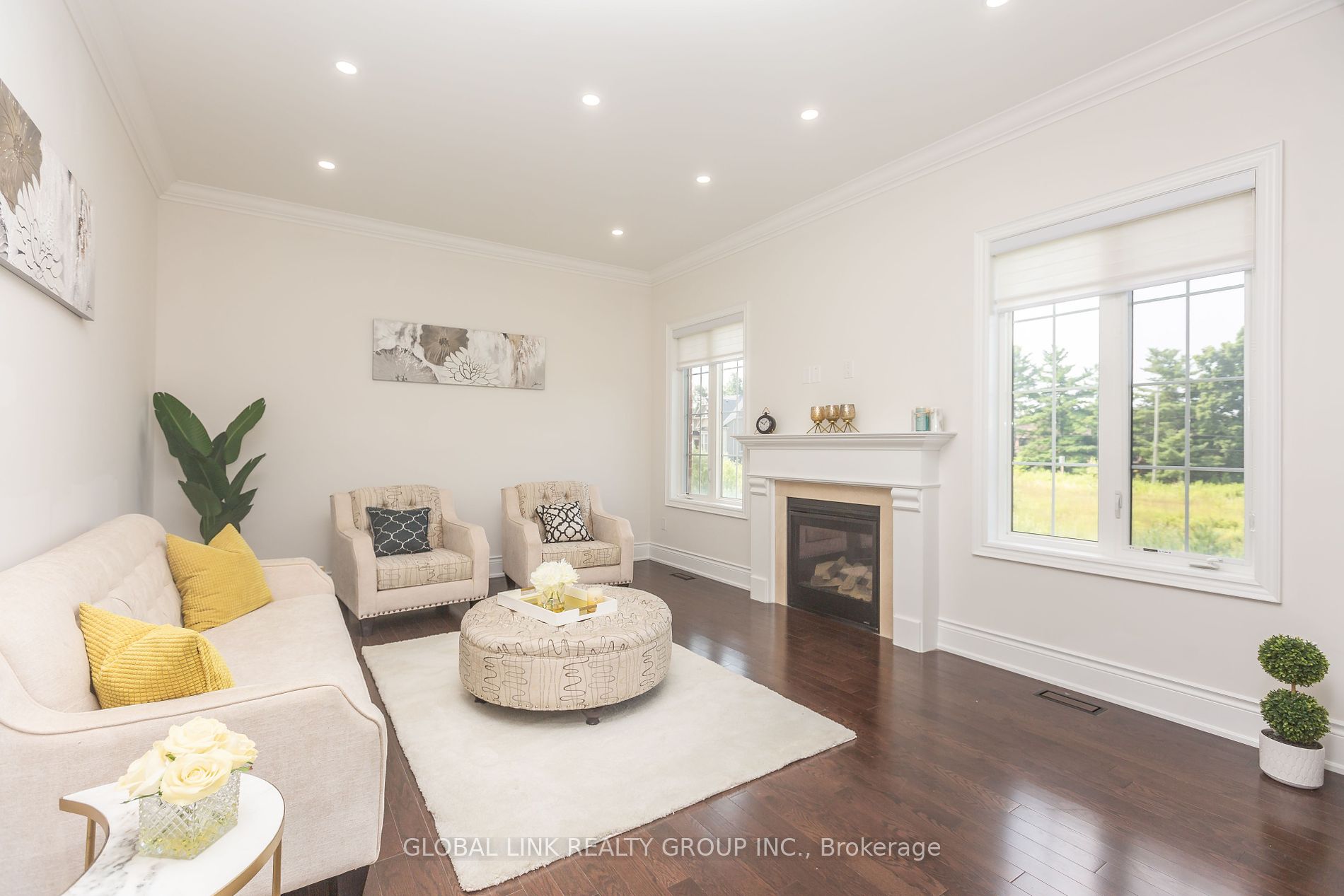 44 Golden Hawk Drive