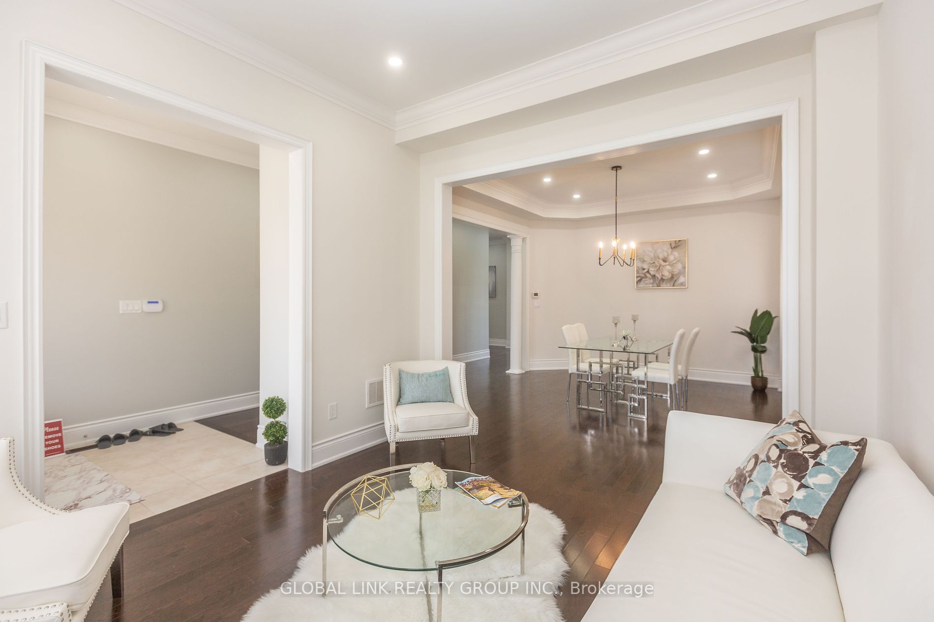 44 Golden Hawk Drive