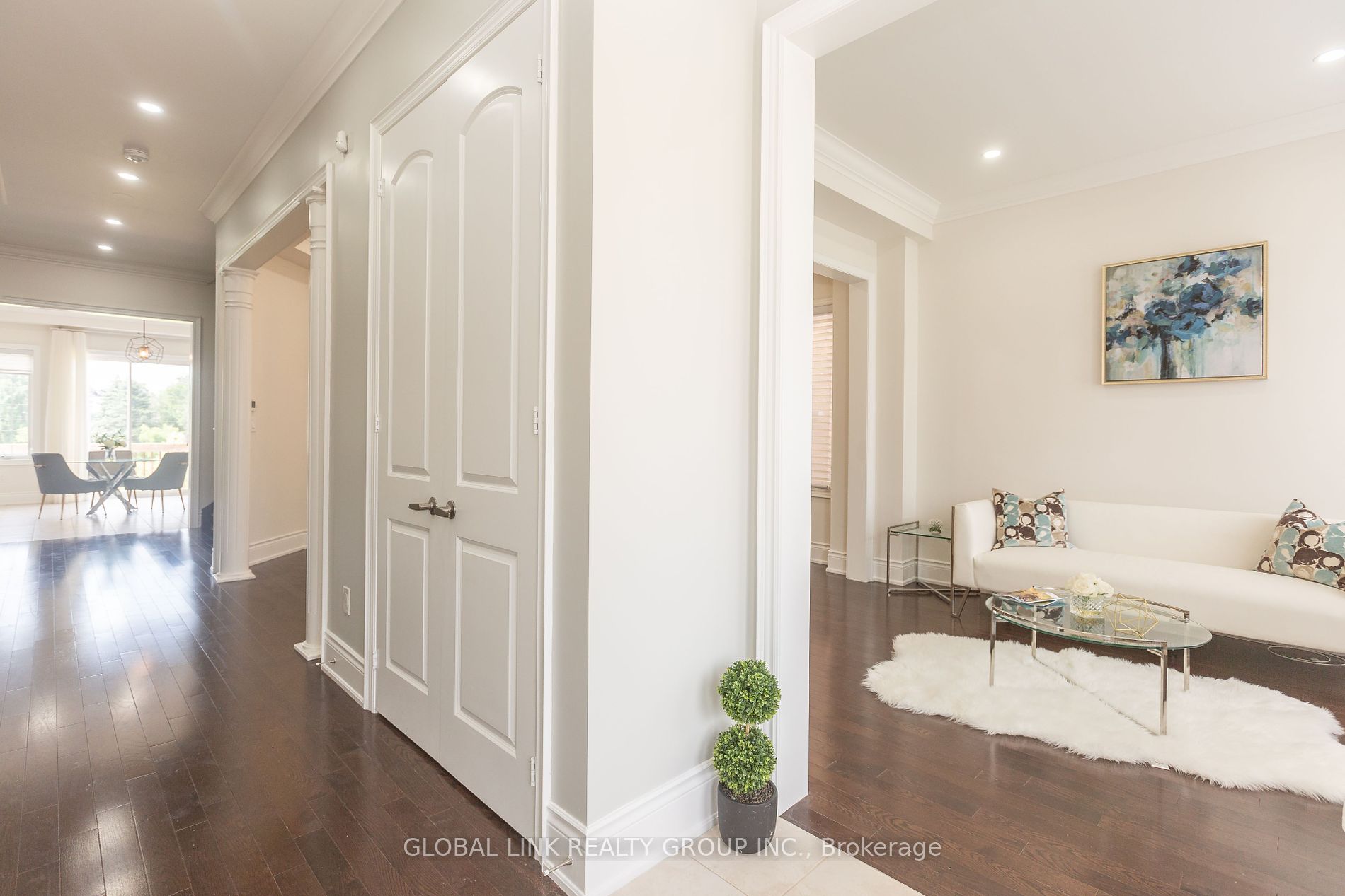 44 Golden Hawk Drive