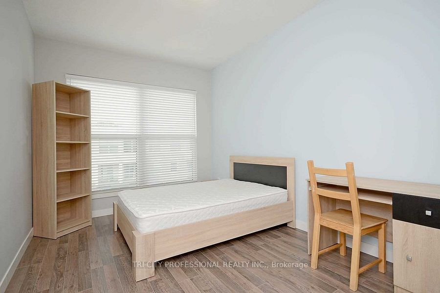62 Balsam St, #T201
