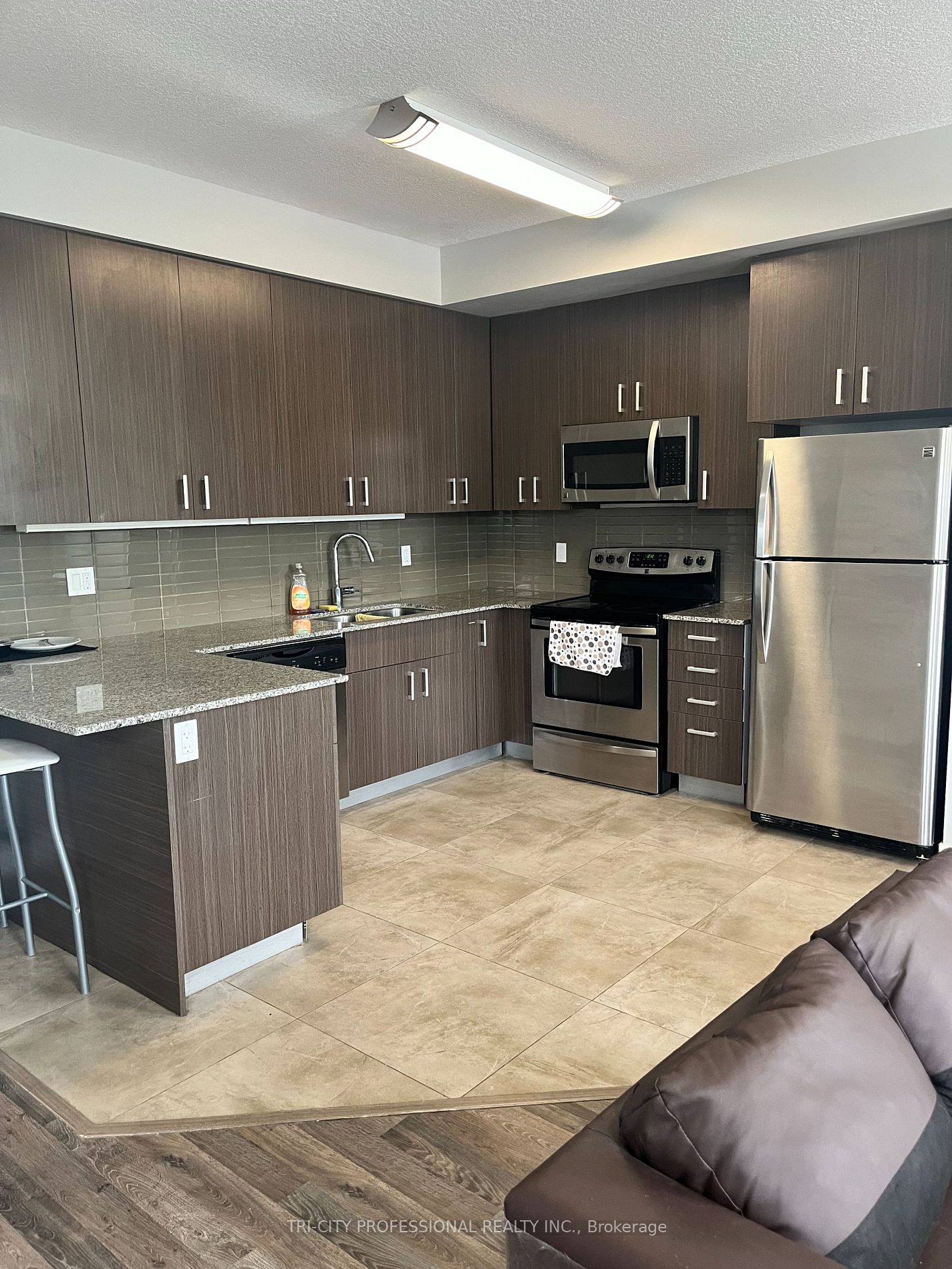 62 Balsam St, #T201