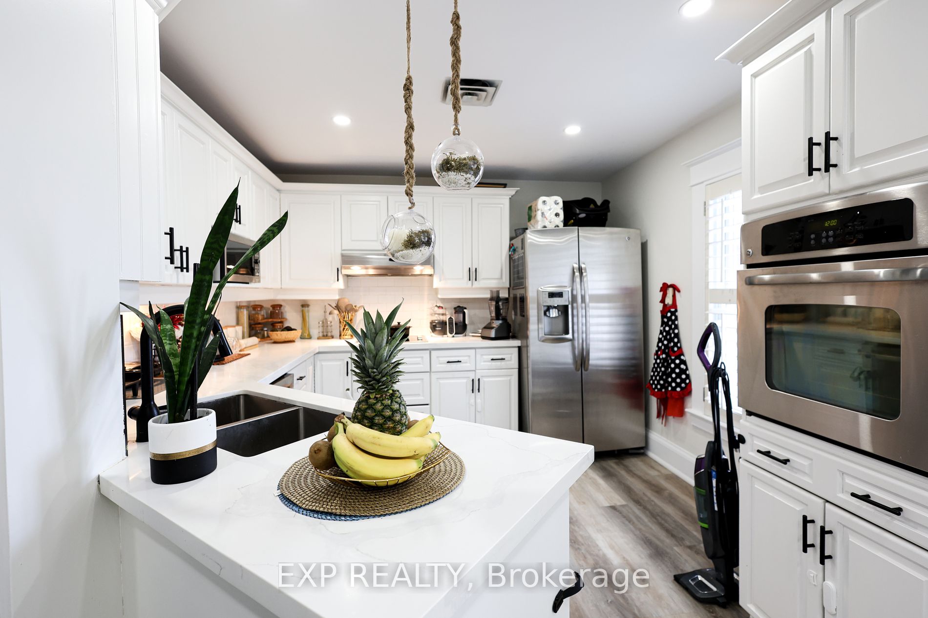 111 Balsam Avenue S #Upper
