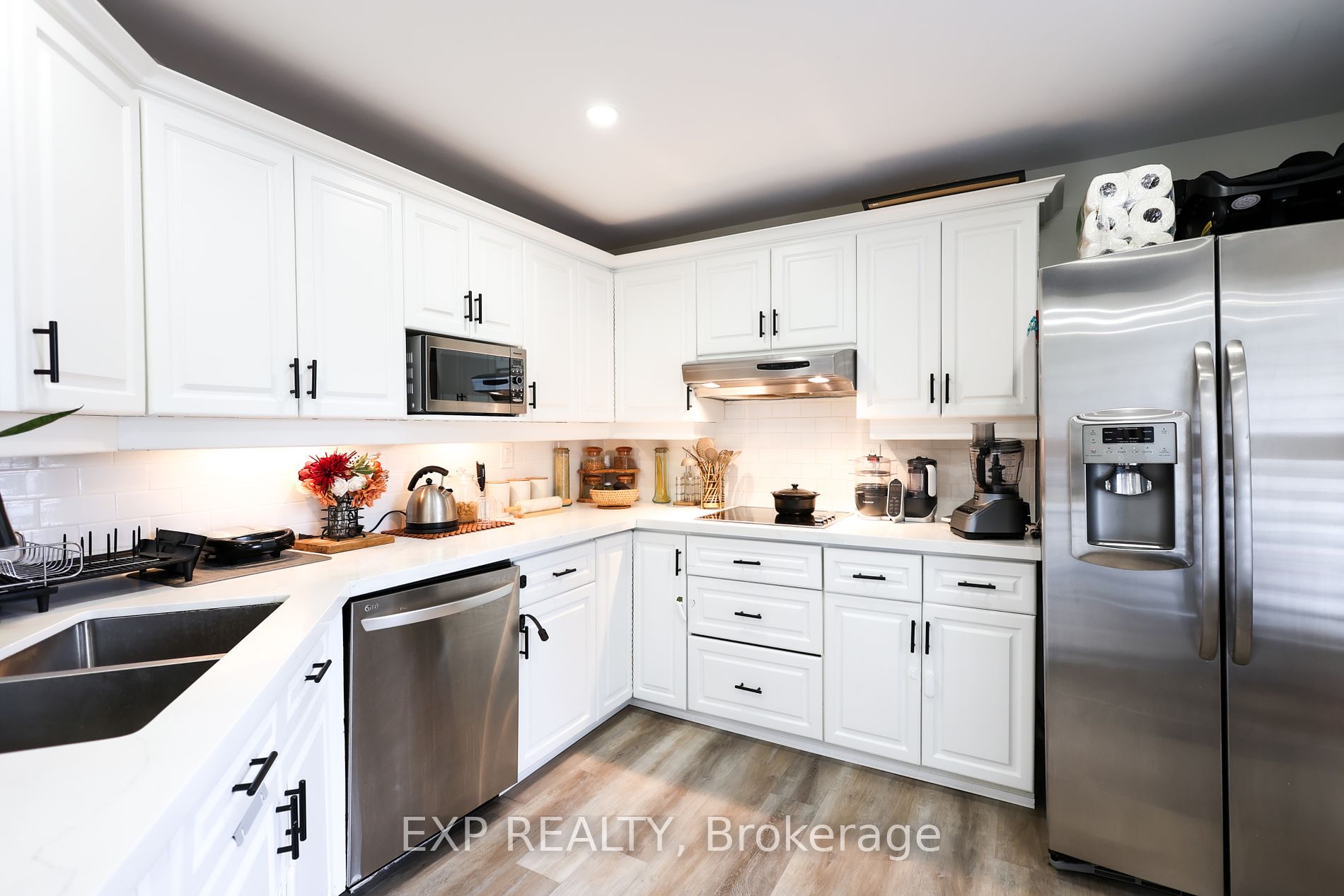 111 Balsam Avenue S #Upper