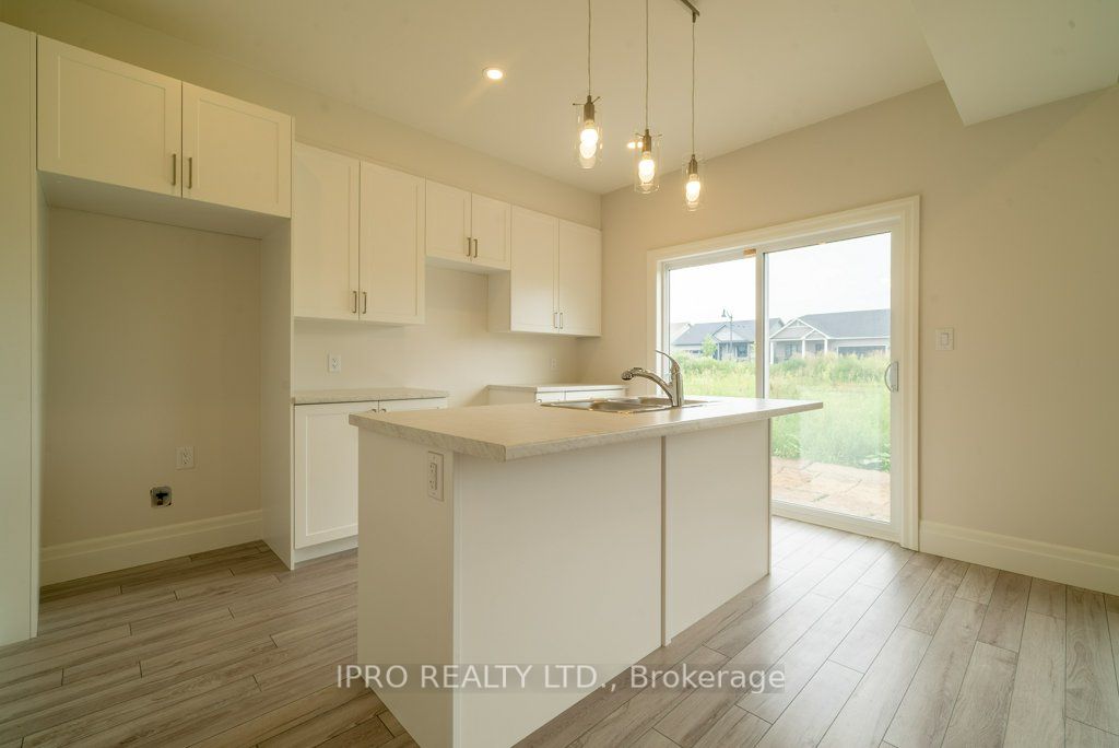 44 Campbell Cres