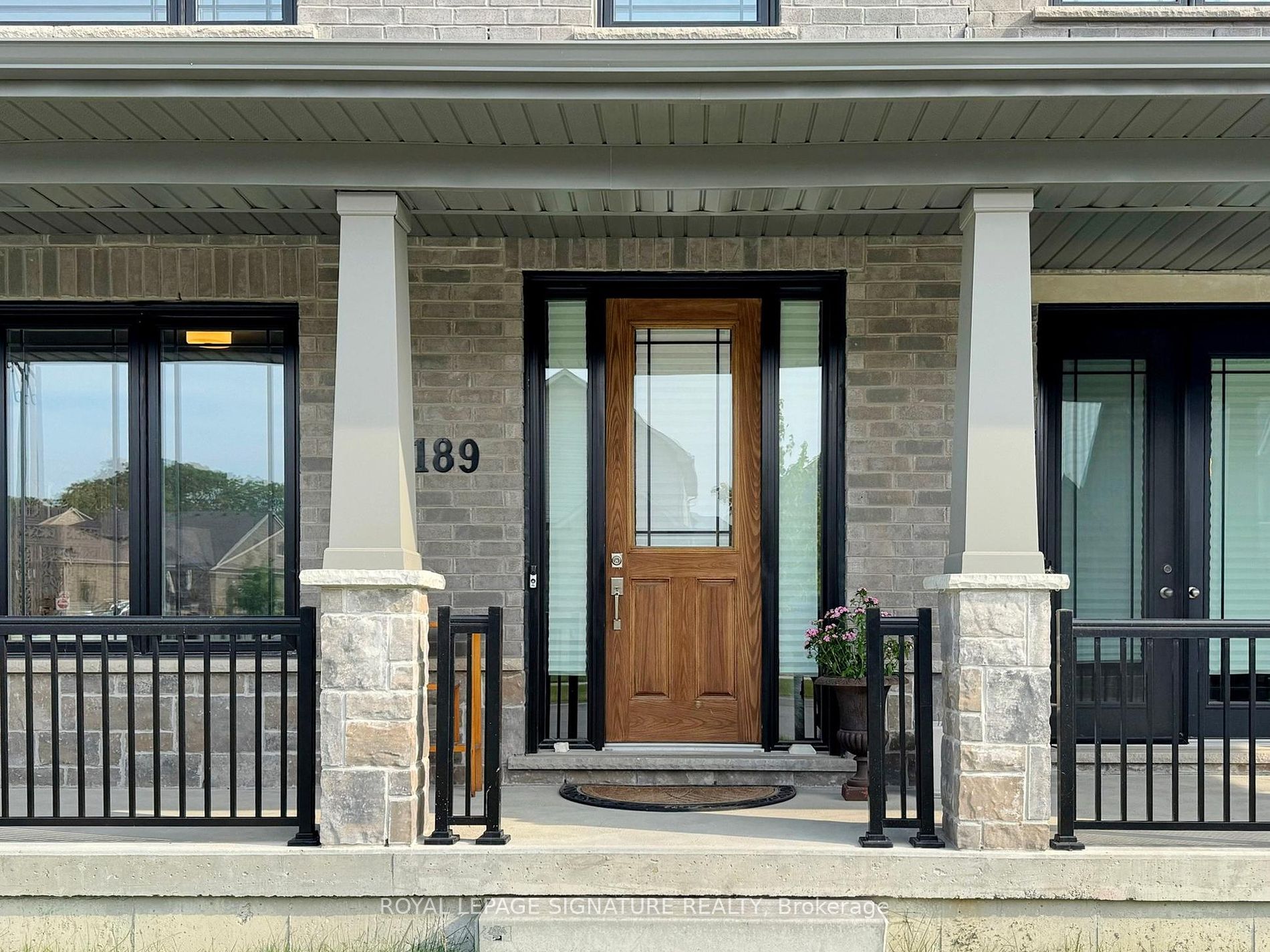 189 Strachan Street