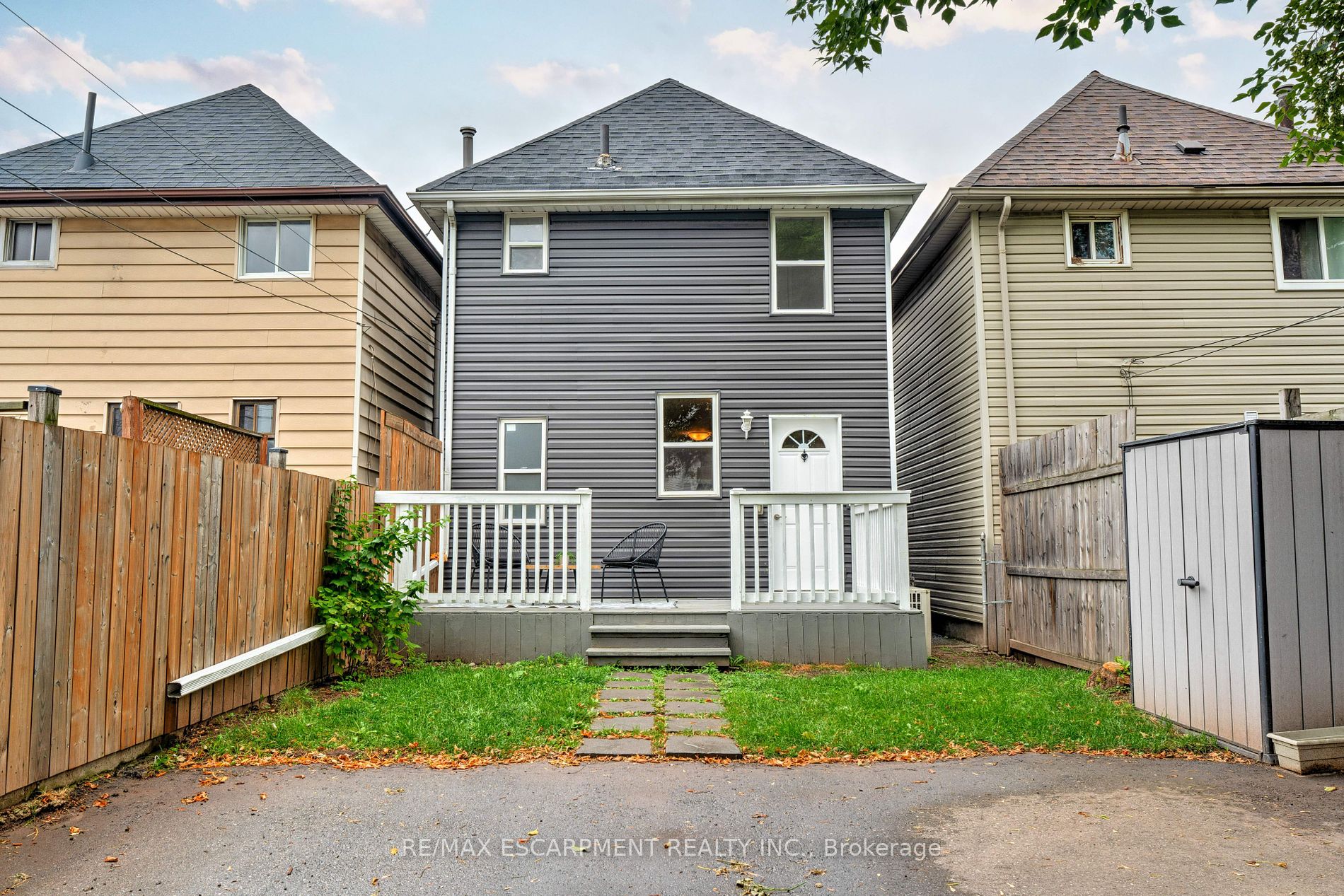 22 Francis Street