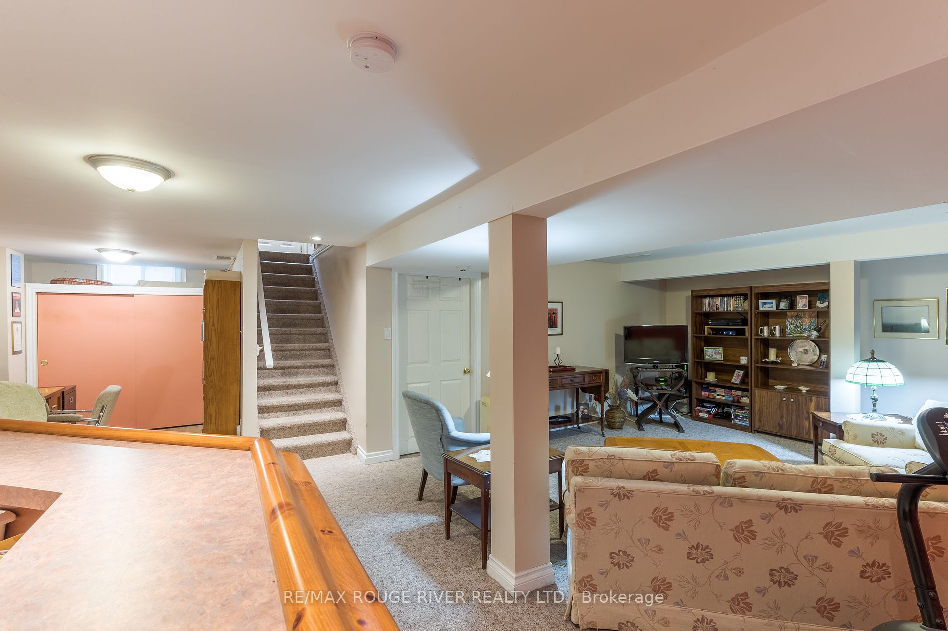 566 Sherbrooke Street