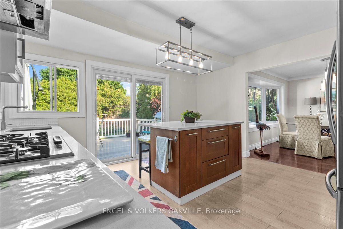 14 Lynnwood Ave
