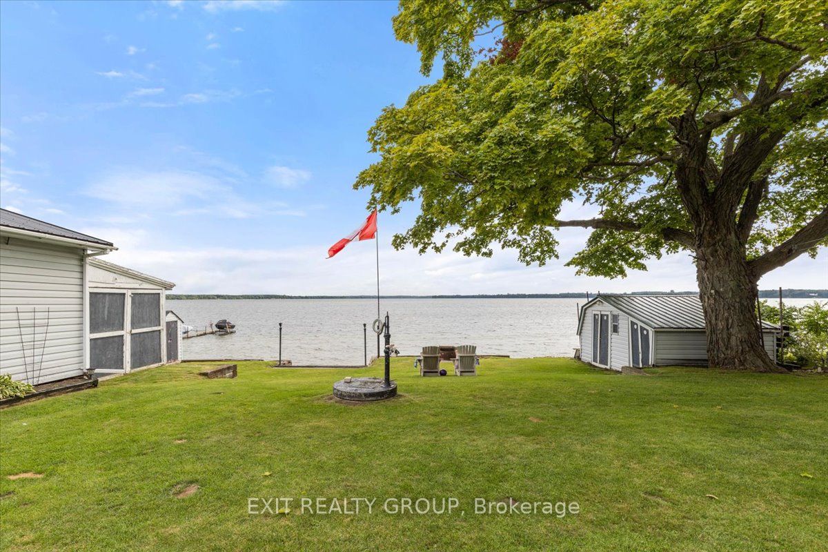 82 Outlet Rd