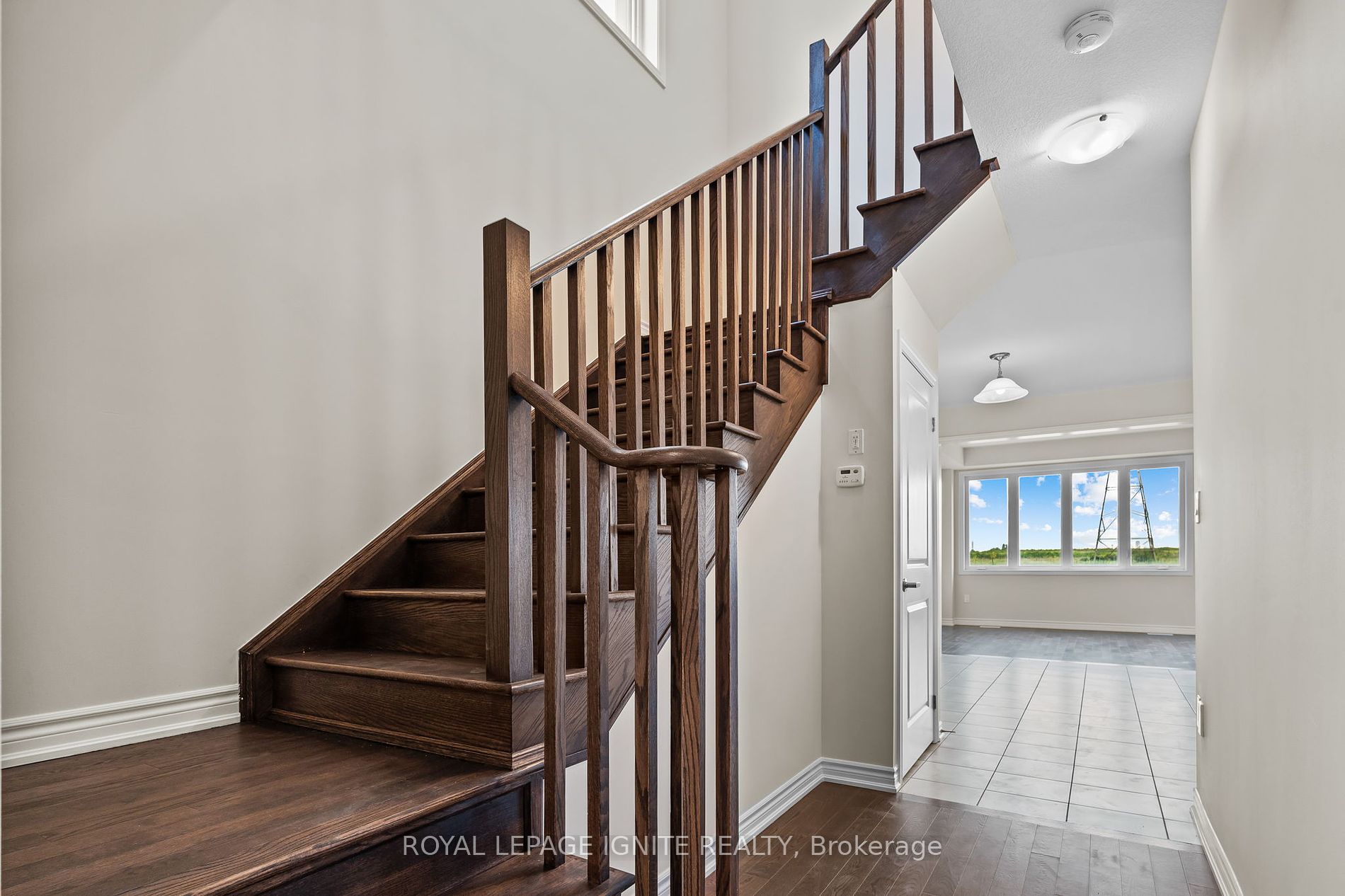 382 Barker Parkway