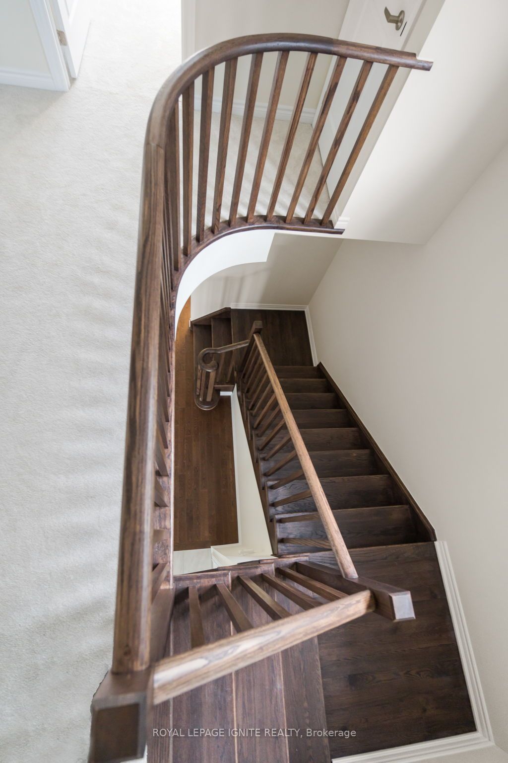 382 Barker Parkway