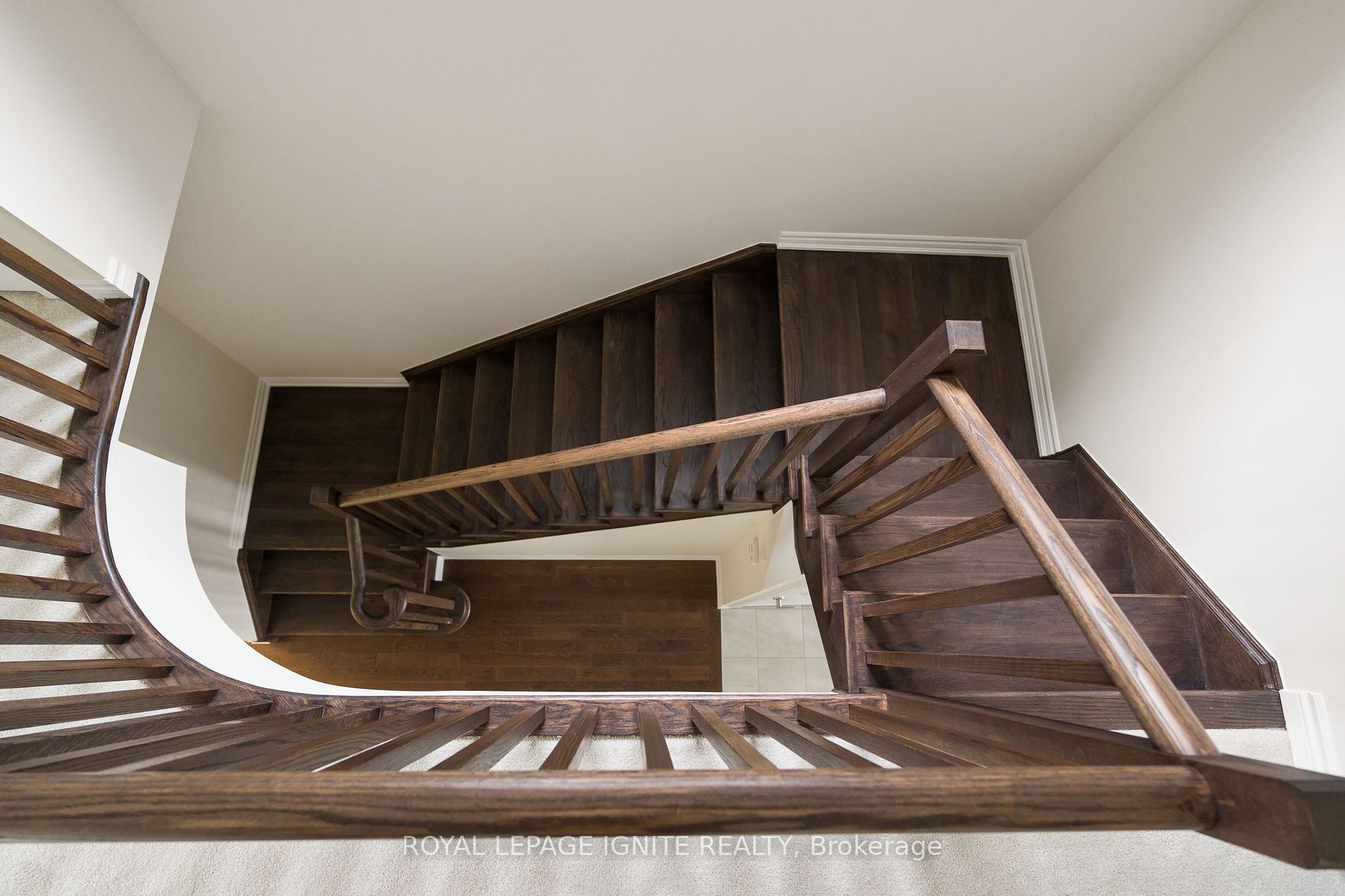 382 Barker Parkway