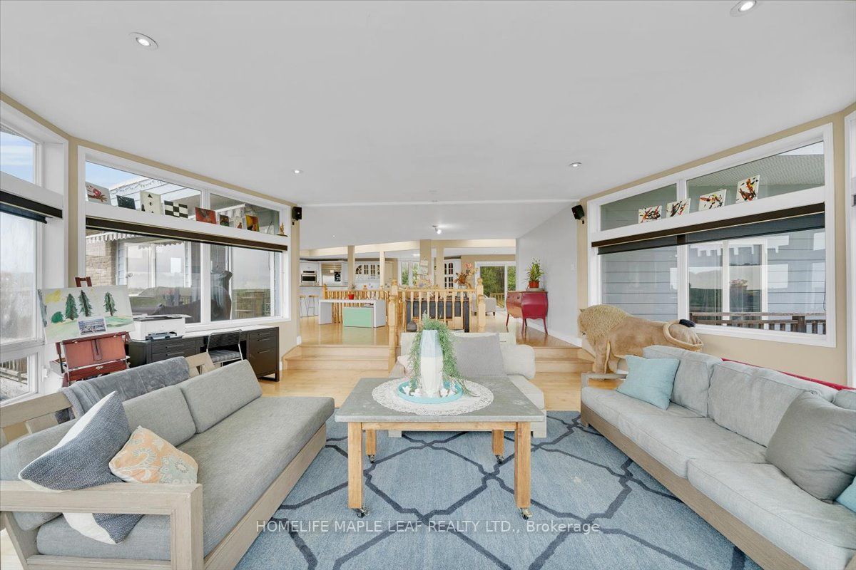 387181 20th Side Road E