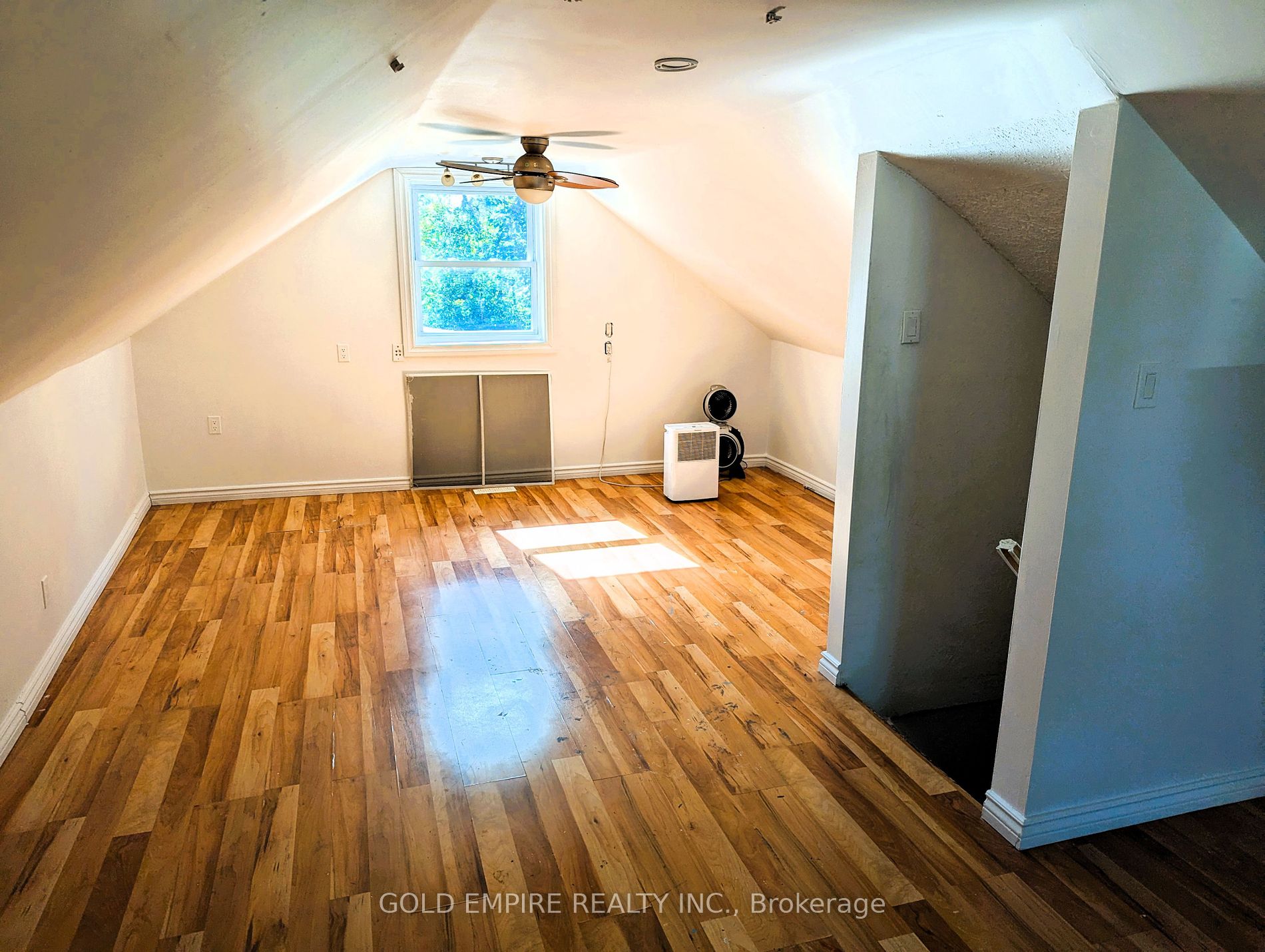 80 Mackay Avenue