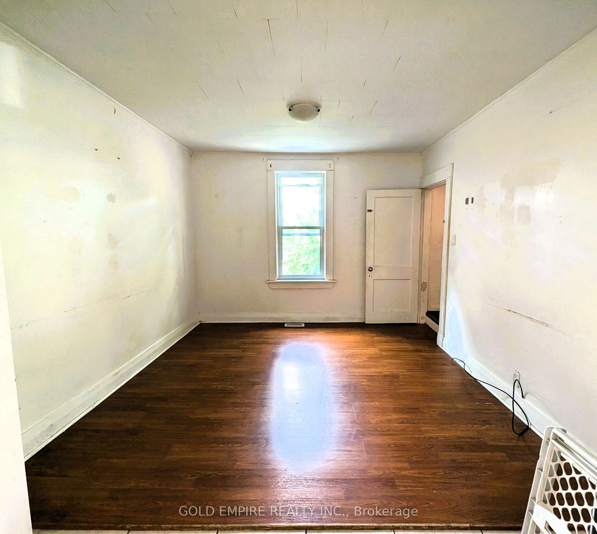 80 Mackay Avenue