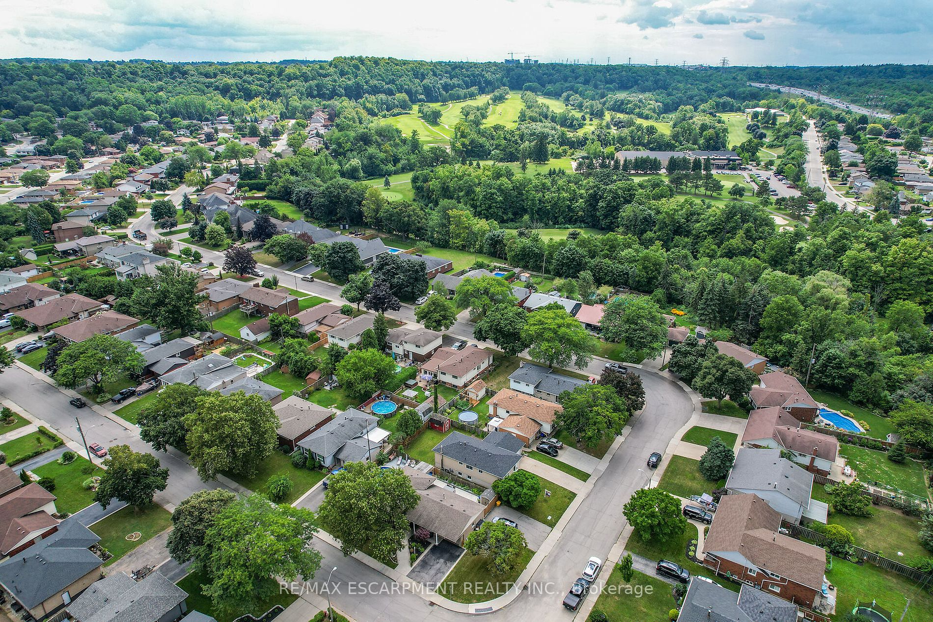 31 Country Club Drive