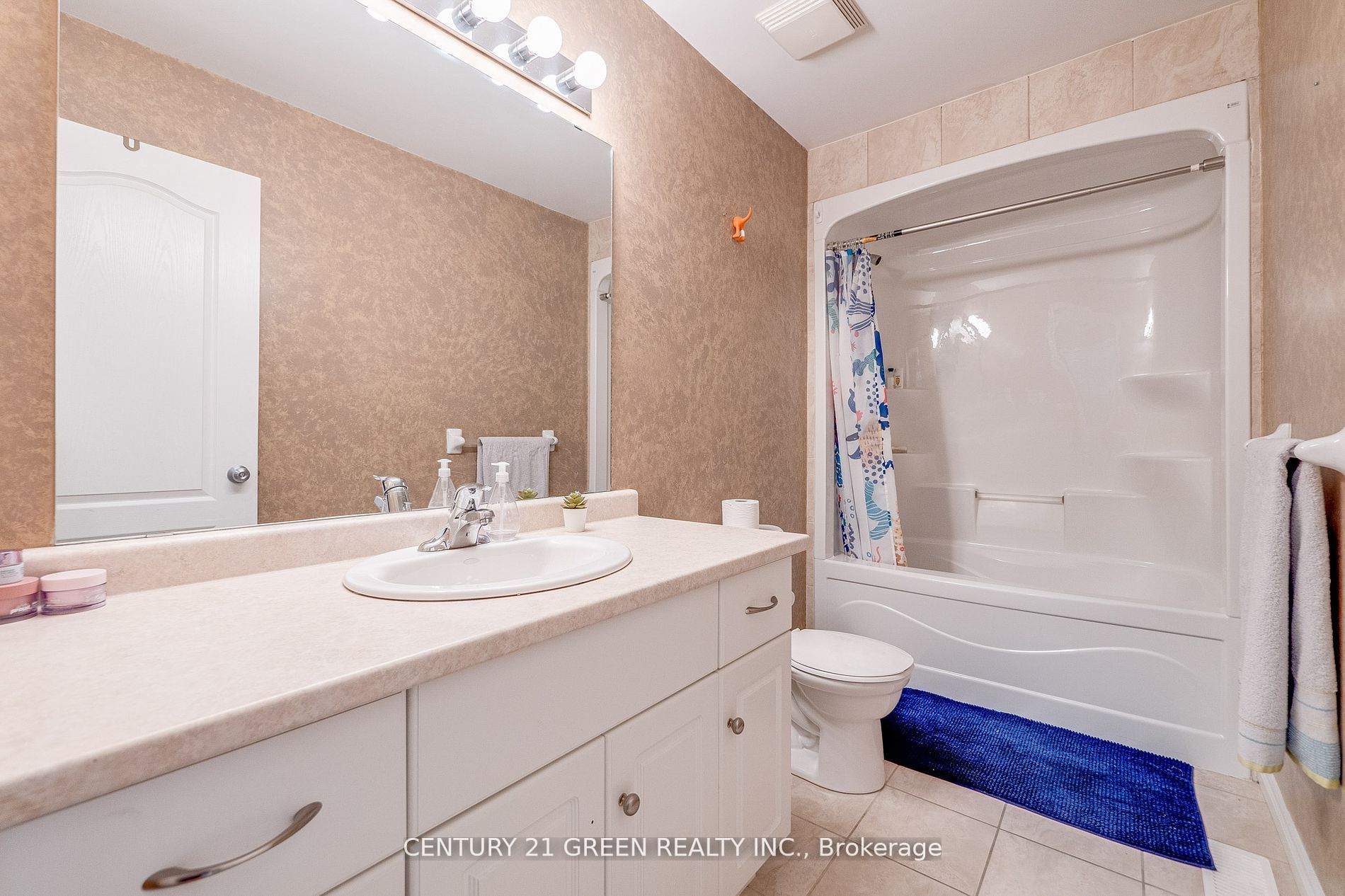 18 Palacebeach Trail